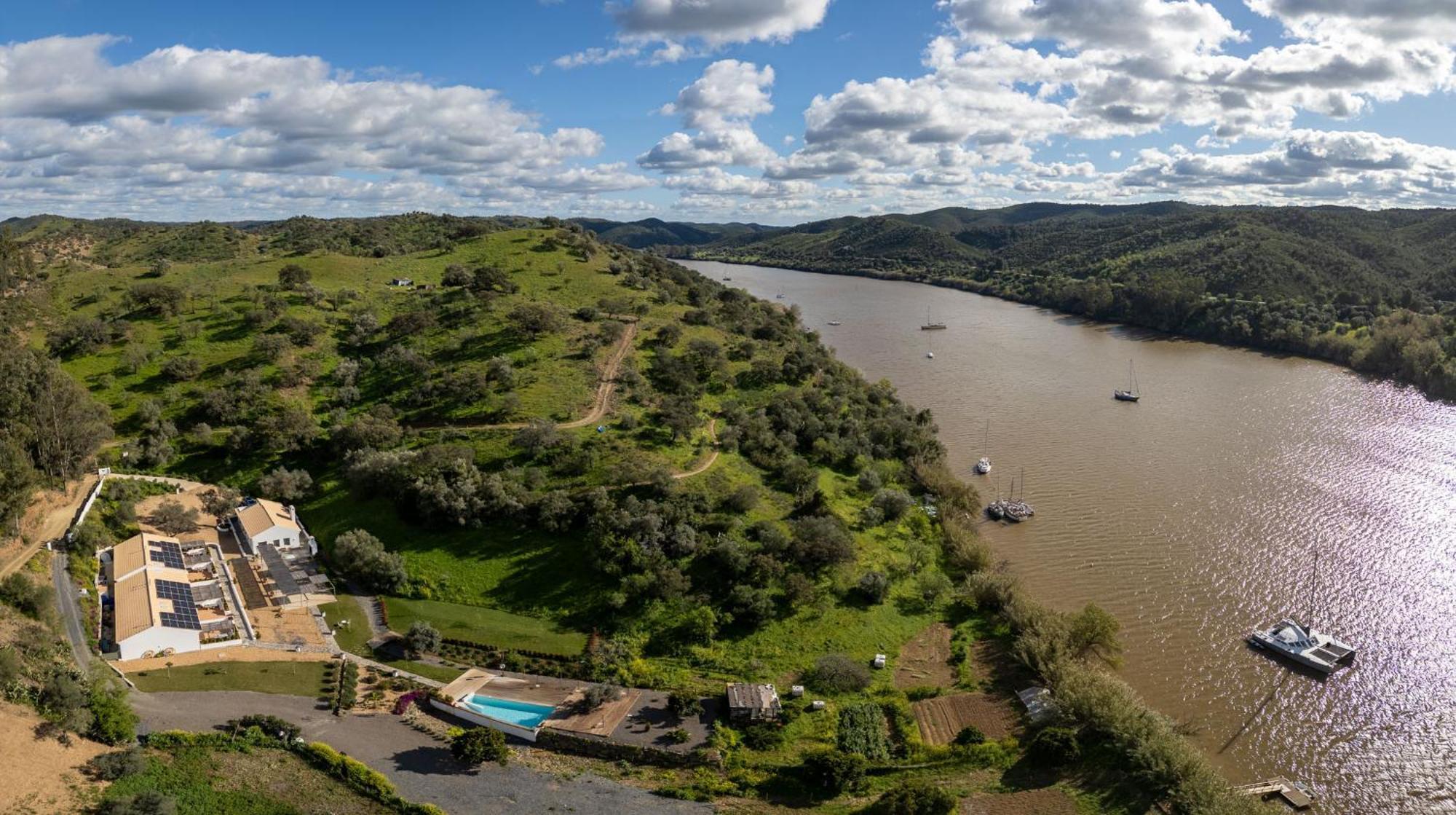 Apartamentos, Finca Contrabando Sanlucar Del Guadiana, Huelva Sanlúcar de Guadiana Eksteriør bilde